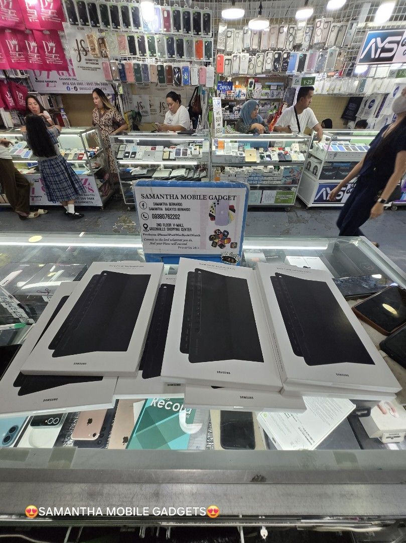 Samsung Galaxy Tab S7 and S8 Keyboard Original (Category: Computer Keyboard) located in Manila. Submitted by lenweltong05295 (Listing ID 1354246343, Image 1). Description: Samsung Galaxy Tab S7 and S8 Keyboard Original Brandnew Sealed with Warranty Onhand Stock.