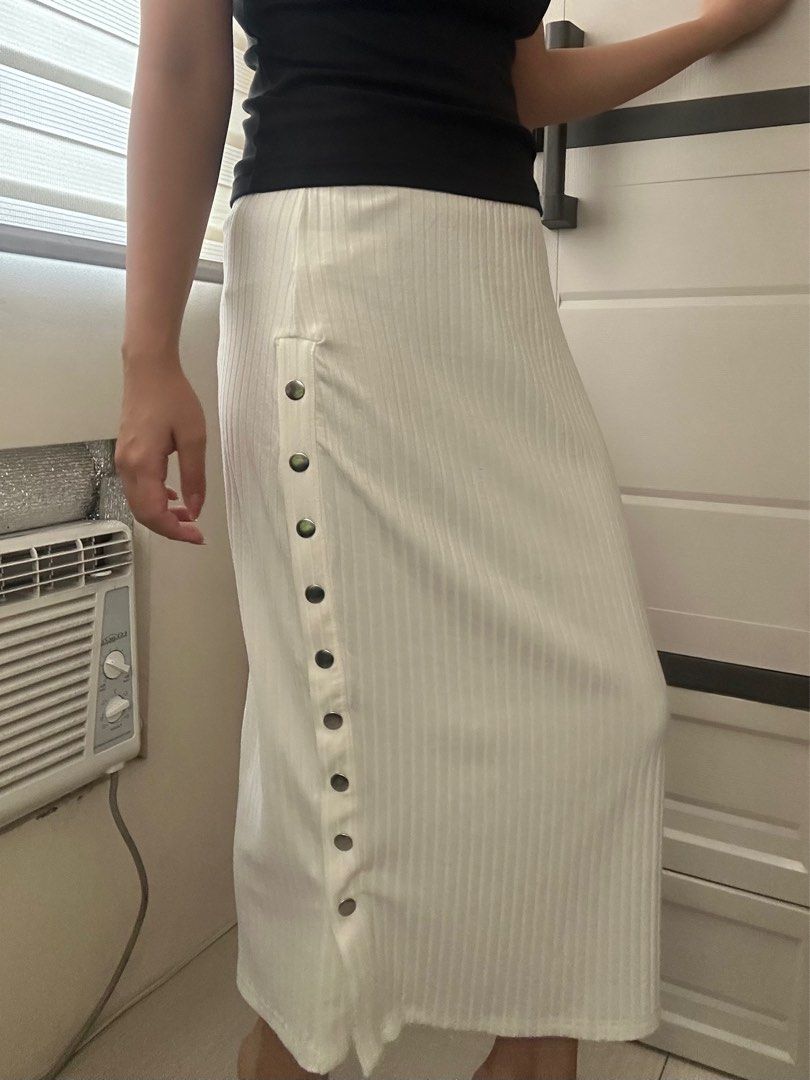 Shein white maxi skirt with studded side design (Category: Skirts) located in Makati City. Submitted by longflighty (Listing ID 1354178121, Image 2). Description: white maxi midi coquette femme cleangirl studded skirt brand new never worn bought in USA waist too big for me but can be worn low waist no flaw tag says its xl but better refer to the measurements Dimensions: Waist 32” L 30” On-hand and ready to ship Negotiable No refunds/returns polic