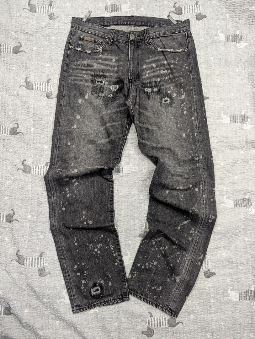 Squad Denim Destroyed Paint Splatter 32/33 (Category: Jeans) located in Antipolo. Submitted by bentakahitanoano (Listing ID 1354239814, Image 1). Description: Still in great shape Alternative for number (n)ine, kapital, neighborhood, undercover, wtaps A tribute to the underground subcultures in the ‘80s, the spray painted effect and hard-washed denim embody the rebellious spirit of the era Perfectly fit to 32 waist Measurements Waist 16.5/17 Rise