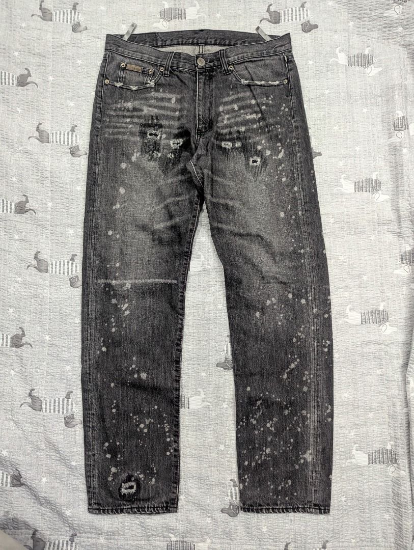 Squad Denim Destroyed Paint Splatter 32/33 (Category: Jeans) located in Antipolo. Submitted by bentakahitanoano (Listing ID 1354239814, Image 2). Description: Still in great shape Alternative for number (n)ine, kapital, neighborhood, undercover, wtaps A tribute to the underground subcultures in the ‘80s, the spray painted effect and hard-washed denim embody the rebellious spirit of the era Perfectly fit to 32 waist Measurements Waist 16.5/17 Rise