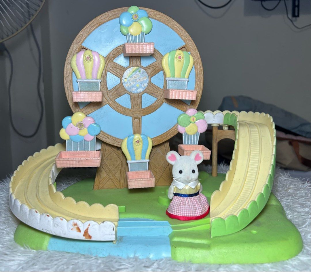 Sylvanian families ferris wheel baby park rare edition (Category: Kids Toys) located in San Fernando. Submitted by mgpy08 (Listing ID 1354193805, Image 1). Description: Wyiwyg Preloved Crittter not included.