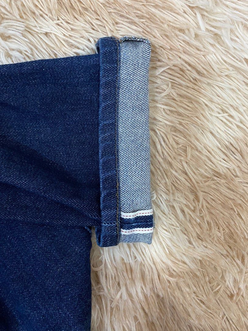 Uniqlo Selvedge Jeans (Category: Jeans) located in Antipolo. Submitted by denringer (Listing ID 1354291870, Image 3). Description: Uniqlo Selvedge Jeans Slim Straight Size 30 (76cm tag resized to 31in from top to bottom) Great Condition P600.00.