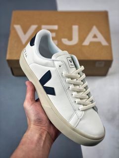 (Category: ) located in . Submitted by shoes_shop. (Listing ID 1354273537, Image 1). Description: .