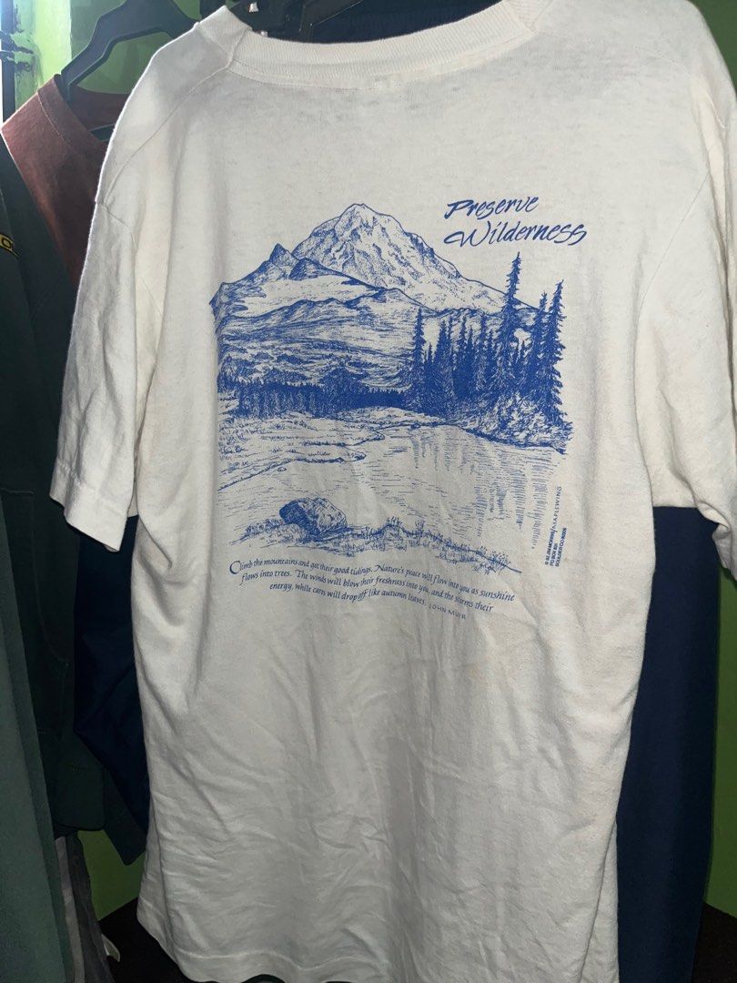 Vintage Animal and statement tee 1982 (Category: Activewear) located in Valencia. Submitted by wts1122.ph (Listing ID 1354159196, Image 3). Description: Size medium on tag Excellent Dimes 27x18 Single stitch Obo.