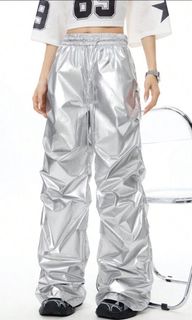 (Category: ) located in . Submitted by flowmowear (Listing ID 1354239566, Image 1). Description: .