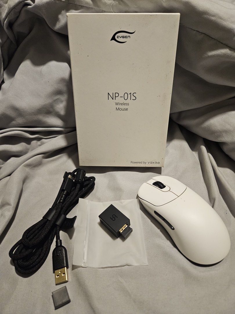 Zygen NP-01S Wireless White (Category: Mouse & Mousepads) located in Pasay City. Submitted by alierv (Listing ID 1354229318, Image 1). Description: .