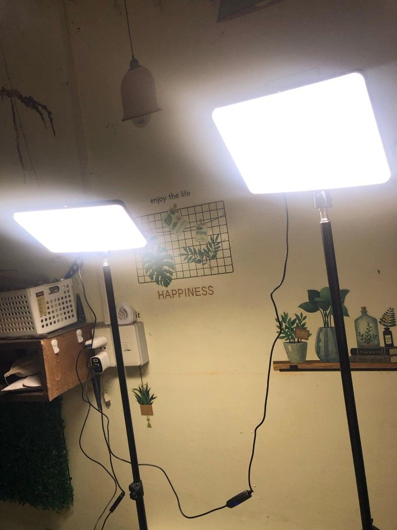 11inches panel light with stand and Remote 45watts (Category: Lighting & Studio Equipment) located in Manila. Submitted by ashleyeshk1320 (Listing ID 1354329744, Image 1). Description: 11inches panel light with 2meters stand and Remote.