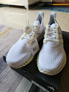 (Category: ) located in . Submitted by sneaksole (Listing ID 1354381595, Image 1). Description: .