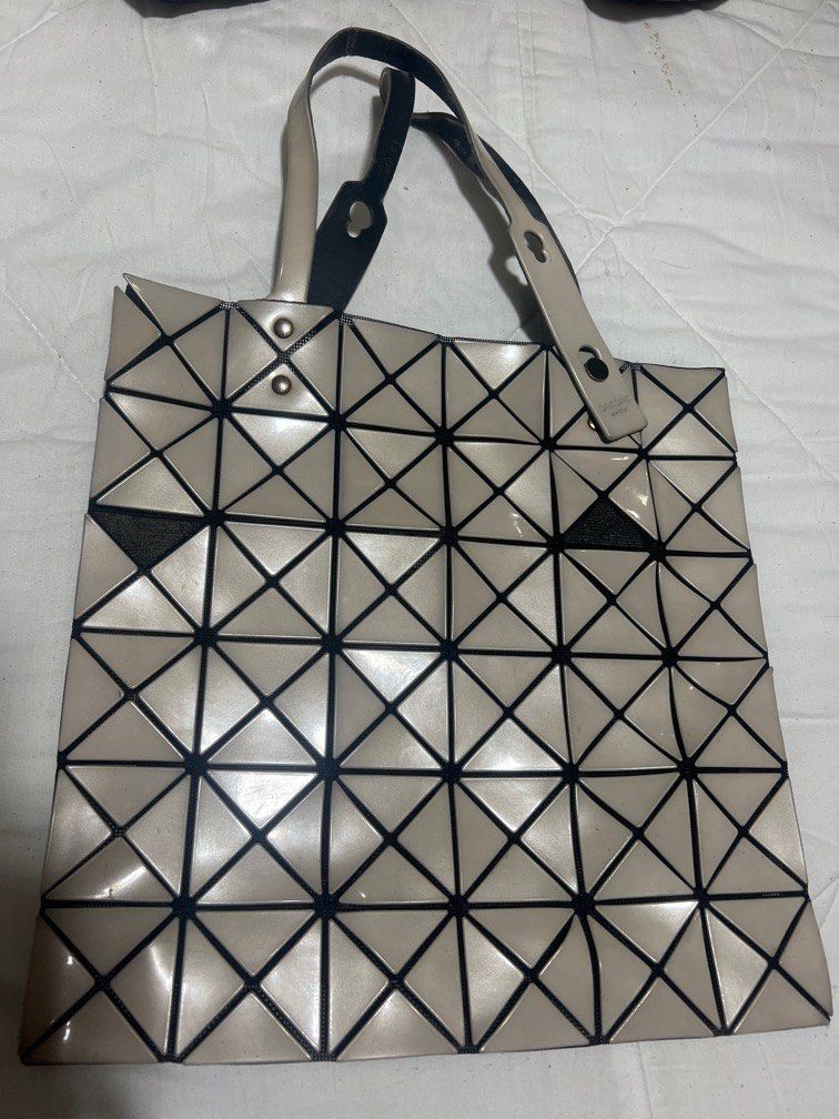 BAO BAO SHOULDER BAG (Category: Luxury Bags & Wallets) located in Quezon City. Submitted by rochelle1304 (Listing ID 1354428664, Image 3). Description: • PAYMENT FIRST • GOGO EXPRESS OR JNT DELIVERY ONLY • NO RETURN NO EXCHANGE.
