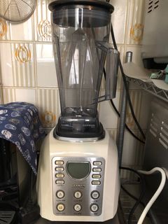 BZ Buzz Zakka 4 in 1 hand blender, 家庭電器, 廚房電器, 榨汁機及攪拌機 - Carousell
