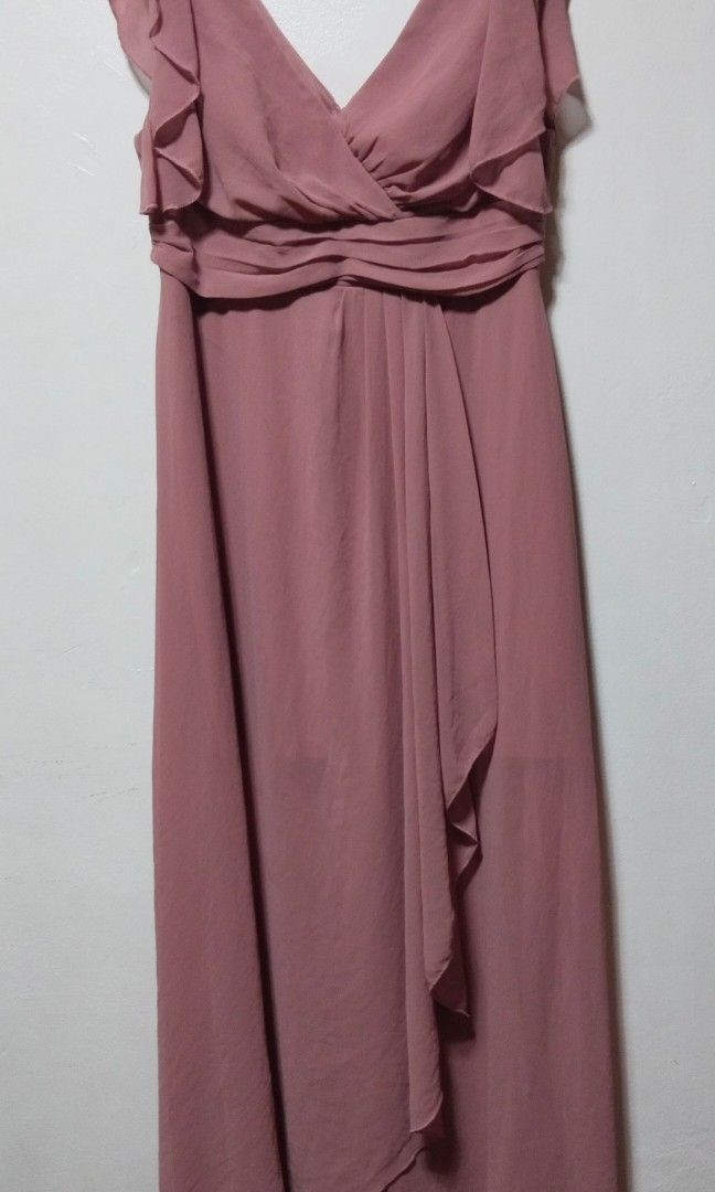 Butterfly Sleeve Chiffon Dress (Category: Evening dresses & gowns) located in Caloocan City. Submitted by chachingzzz (Listing ID 1354343161, Image 1). Description: used only once, laundered 3x rfs: wardrobe decluttering.