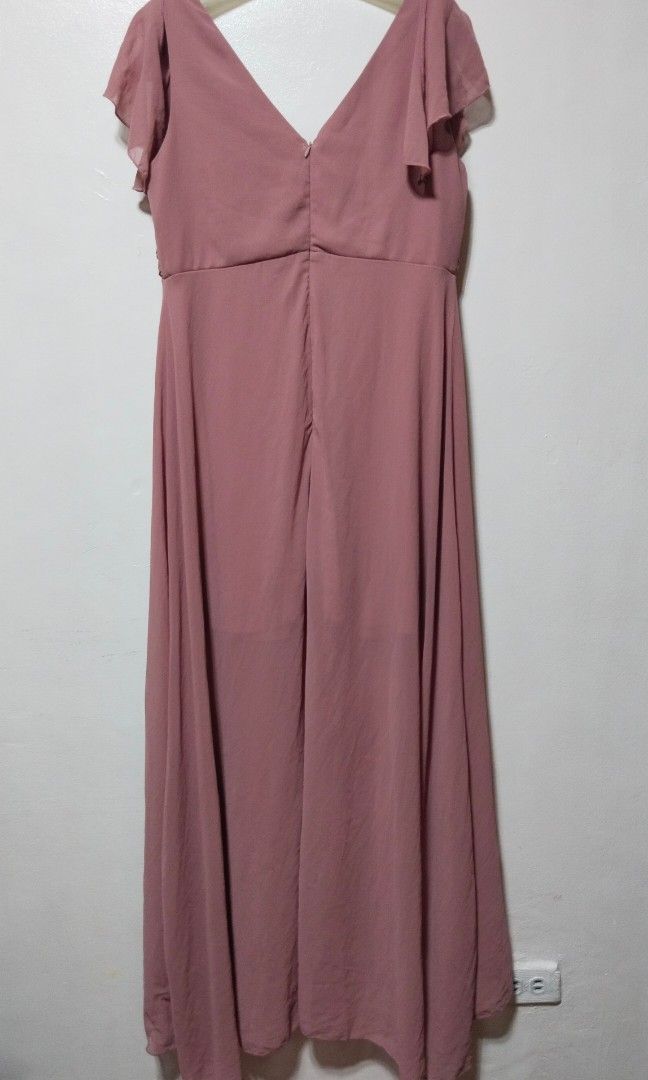Butterfly Sleeve Chiffon Dress (Category: Evening dresses & gowns) located in Caloocan City. Submitted by chachingzzz (Listing ID 1354343161, Image 2). Description: used only once, laundered 3x rfs: wardrobe decluttering.