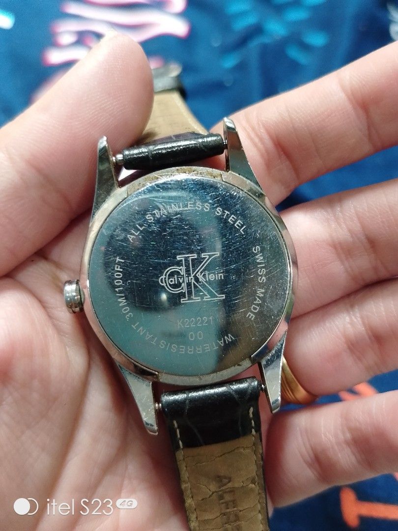 Calvin Klein Watch (Category: Women's Watches) located in Lucena. Submitted by watchmateph (Listing ID 1354370511, Image 2). Description: Calvin Klein Watch Watch is working Pwede papalitan mo na lang nang glass at strap Please see photo for condition.