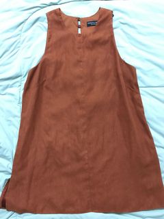 (Category: ) located in . Submitted by cmn_wardrobe (Listing ID 1354466943, Image 1). Description: .