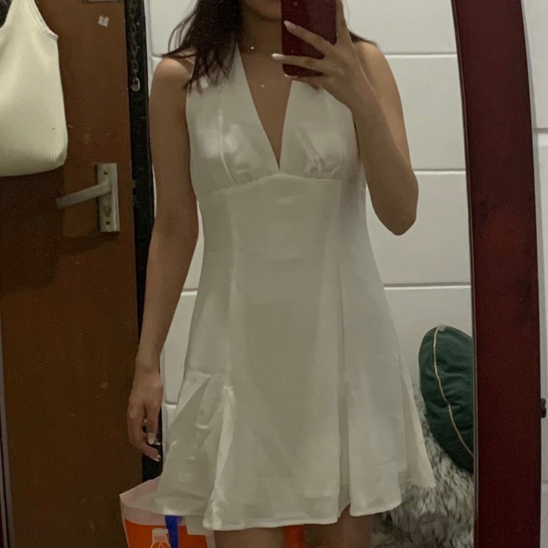Dress for Rent (Read Description) (Category: Dresses) located in Manila. Submitted by bitofthings (Listing ID 1354415781, Image 1). Description: ✿ About the Dress - Brand: Cider - used once for Graduation Day - formal dress ✿ Rental Rules: - Rent of this dress is priced at ₱500 for 2 days rent only. - A ₱200 fee for the succeeding days of rent. - A Security deposit of ₱500 will be needed to be paid before shipping together with the rent fee. The 