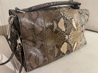 （分類：）位於 。 由 paultaii 提交（商品編號 1354473020，圖片 1）。簡介： 。
