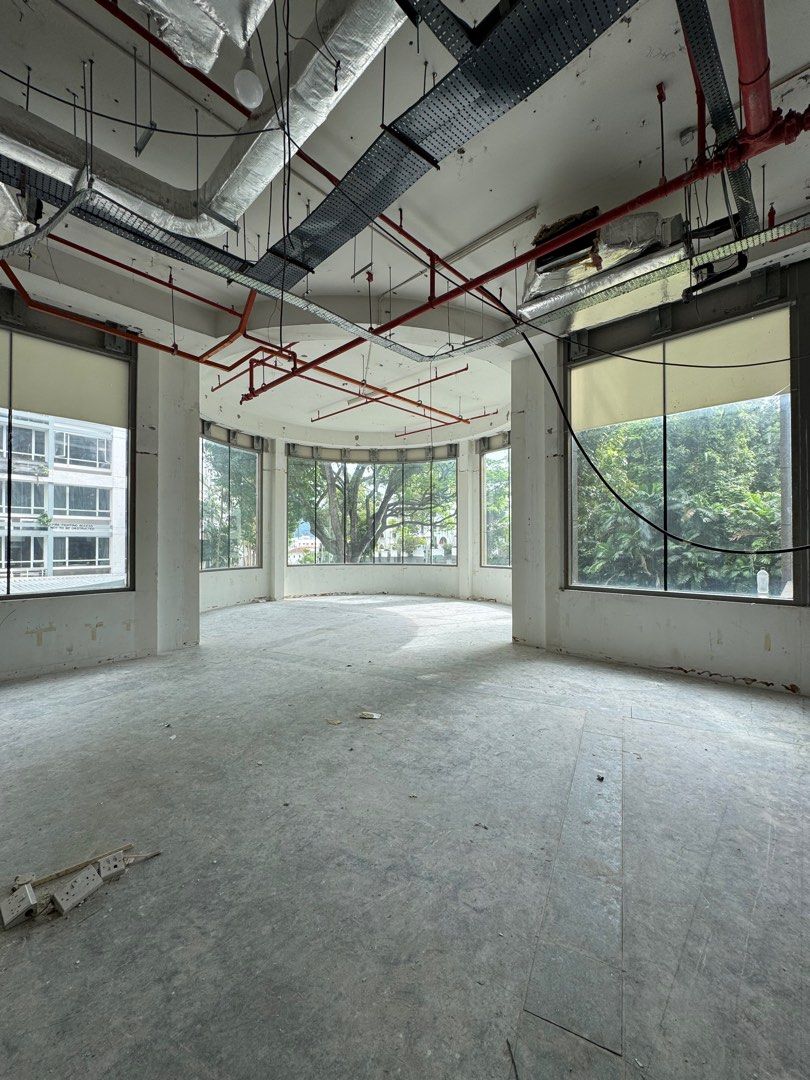 Full glass frontage shop for rent , office , space Near Somerset Road ...