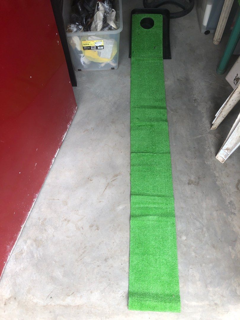 Golf Putting Mat with flaws #3366 (Category: Golf) located in Malabon City. Submitted by mldg.surplus (Listing ID 1354401086, Image 2). Description: MLDG Surplus Reminder: •Expect minimal flaws such as stain, lint, scratches etc. •No reservation, we can accept your offer, but it doesn't mean that the item is reserved. •No other picture. All pictures are posted already. •Color may vary due to lighting. Price may vary without prior notice. Thank yo