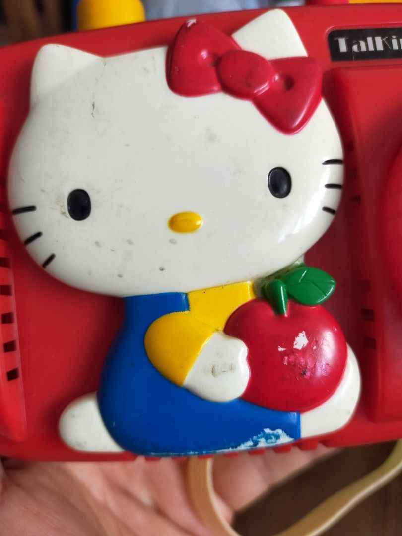 Hello Kitty vintage camera red (Category: Cameras) located in Pasig City. Submitted by alingjanang (Listing ID 1354487995, Image 3). Description: .
