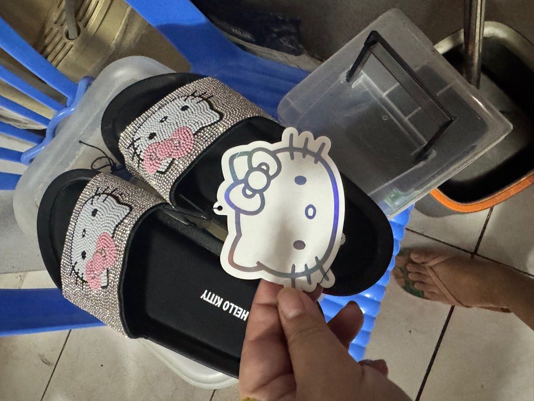Hello kitty x forever 21 rhinestone slides (Category: Slippers and slides) located in Antipolo. Submitted by kawaiikeepsake (Listing ID 1354441260, Image 2). Description: Selling brandnew Insole - 24cm Bought in dubai For Narrow feet Soft padded msarap sa paa Original price 159 aed -2385 .