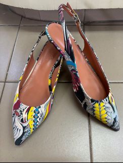 (Category: ) located in . Submitted by scarwee (Listing ID 1354428124, Image 1). Description: .