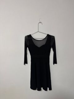 (Category: ) located in . Submitted by reine.closet (Listing ID 1354497869, Image 1). Description: .