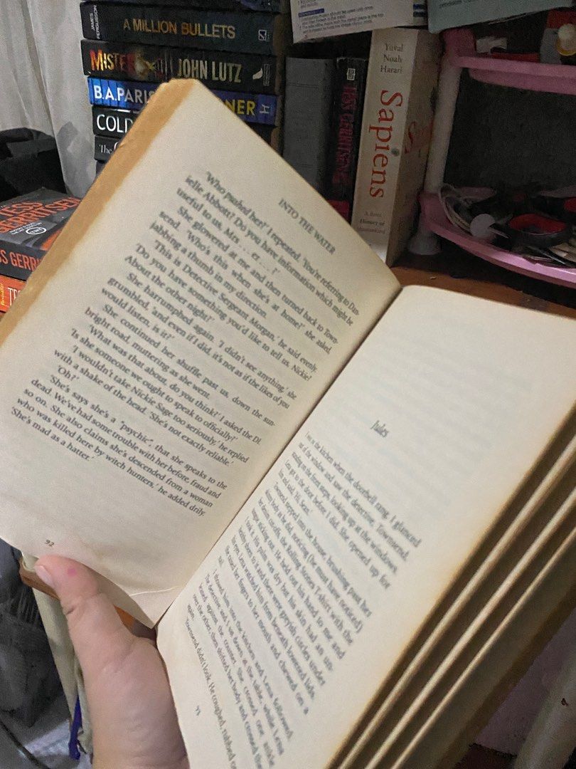 Into the Water (PAULA HAWKINS) (Category: Storybooks) located in Lapu Lapu. Submitted by ayith_journals (Listing ID 1354457703, Image 3). Description: .