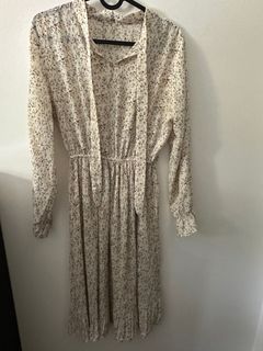 (Category: ) located in . Submitted by frozenflorals (Listing ID 1354464278, Image 1). Description: .