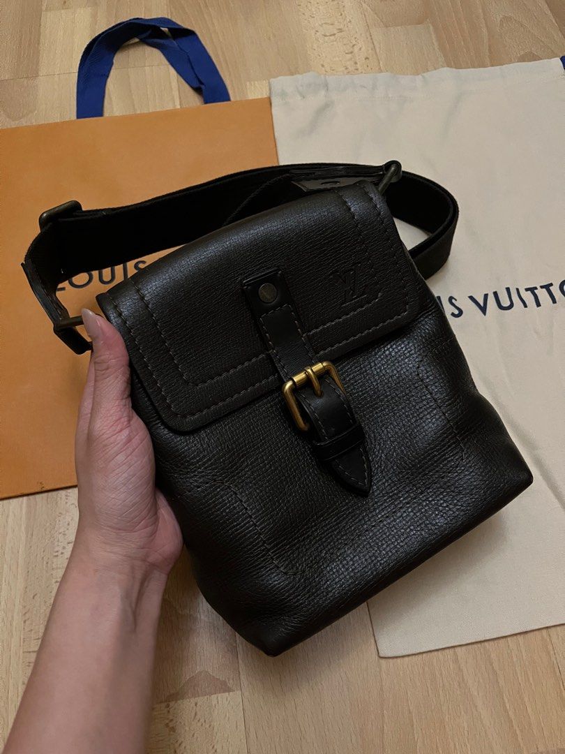 Louis Vuitton Utah Yuma Dark Brown Messenger Bag - Vintage Piece (Category: Bags & Wallets) located in Singapore. Submitted by cyndipopcorn (Listing ID 1354429216, Image 3). Description: Selling cheaper than Vestaire Collective at >Sgd1.2k (see last picture) As per picture, comes with: - bag itself - lv dust bag - lv paper bag Well used vintage piece, so not for fussy buyers Categories :Men Category:Bags Sub-category:Bags Designer:Louis Vuitton M