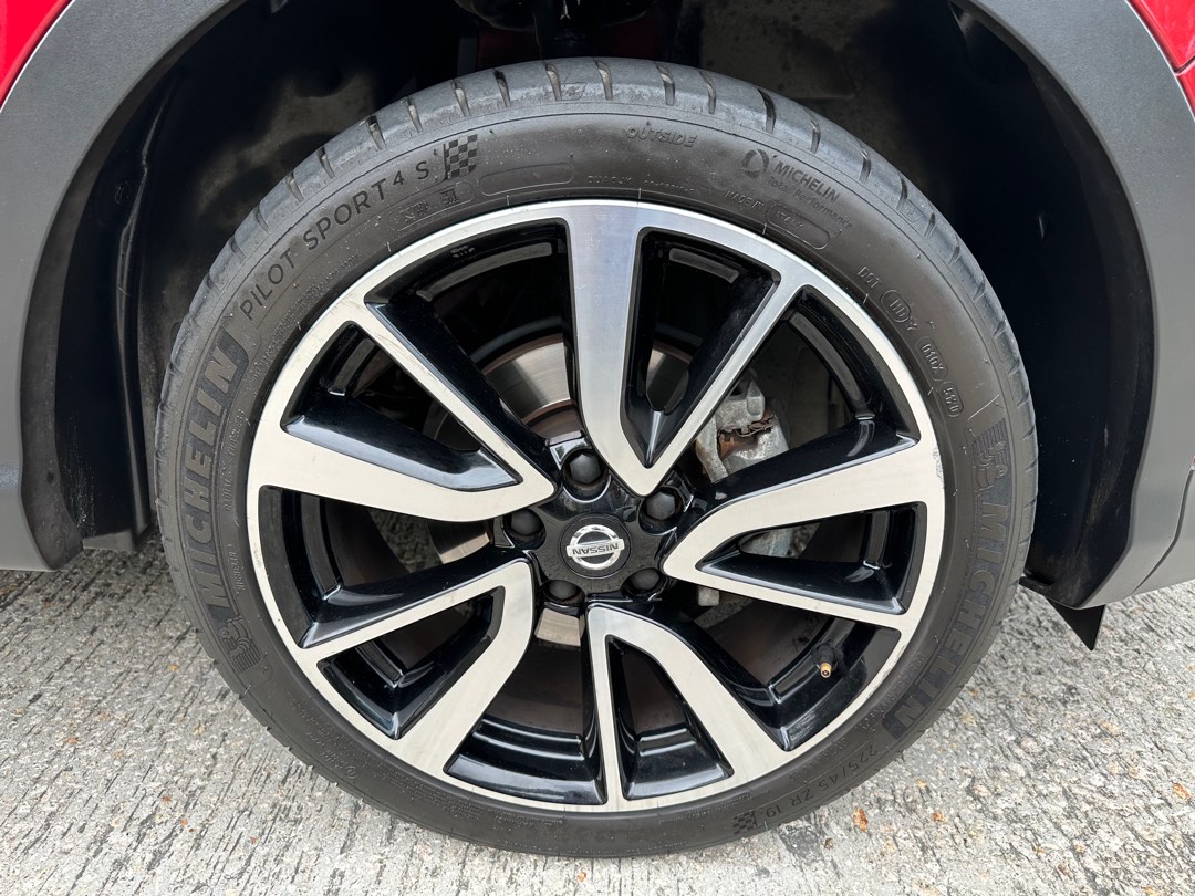 Nissan Qashqai plus  2.0 CVT Auto62863132754945113