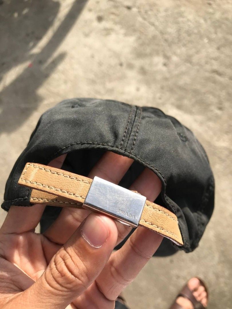 PRADA CAP DRI FIT (Category: Caps & Hats) located in Manila. Submitted by jowiegarci63146 (Listing ID 1354416113, Image 3). Description: .