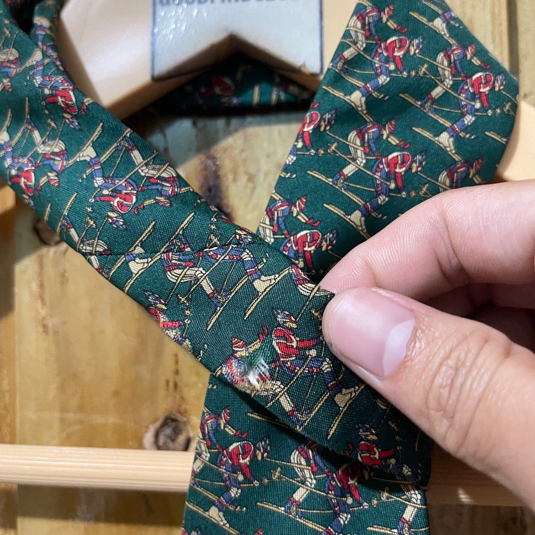Salvatore Ferragamo Necktie (Category: Luxury Accessories) located in Baguio. Submitted by goodfinds2600v2 (Listing ID 1354429184, Image 3). Description: Size: Dimensions: L-56 W- Description: Condition: Very Good Issue: small holes .