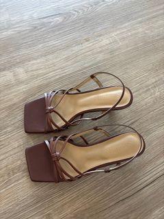 (Category: ) located in . Submitted by thesydneywardrobe (Listing ID 1354364201, Image 1). Description: .