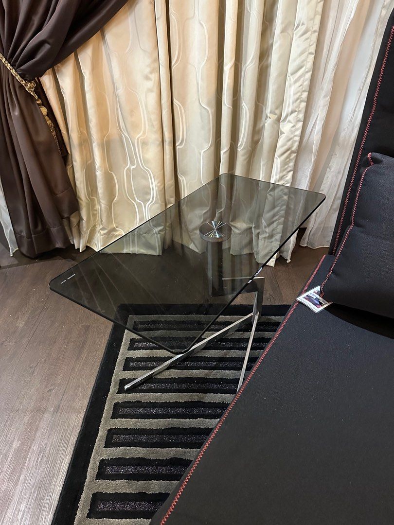 Side Table (Category: Tables & Sets) located in Singapore. Submitted by everythingmustgo_07 (Listing ID 1354362759, Image 2). Description: .