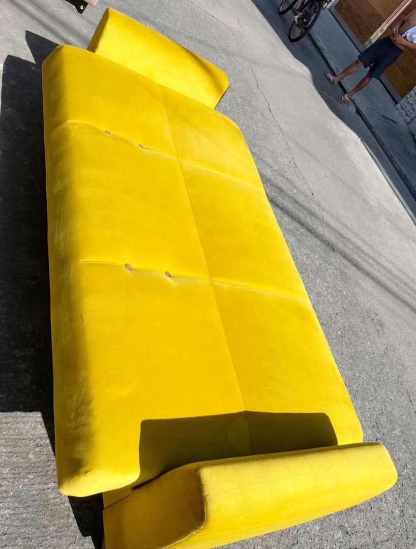 sofa (Category: Sofas) located in Valenzuela. Submitted by jenelyn6 (Listing ID 1354412871, Image 3). Description: Mine sofa bed with storage box sa baba Gamusa po sya Ang ganda Branded Size 210cm haba 100cm lapad Almost new No damage Free shipping lalamove and bus shipping PHP19500.