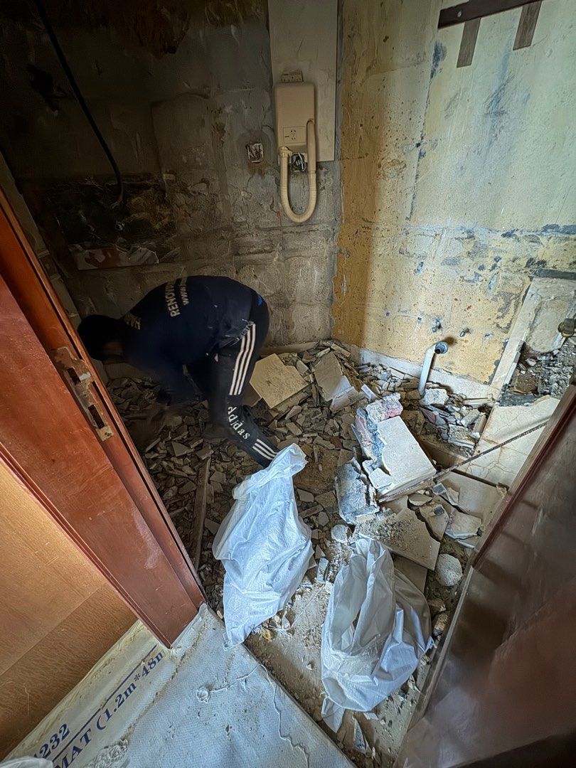 Toilet Hacking, Kitchen hack,Demolition & Disposal Tiles & Wall of Kitchen, Toilet, Bedroom floor, Store room,HDB/condo/LANDED PROPERTY#COMMERCIAL62863093094145111