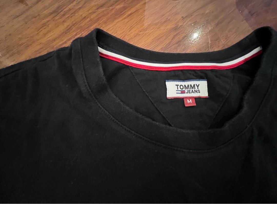 Tommy Jeans T shirt (Category: Shirts) located in Muntinlupa City. Submitted by secondchancechic (Listing ID 1354379178, Image 2). Description: .