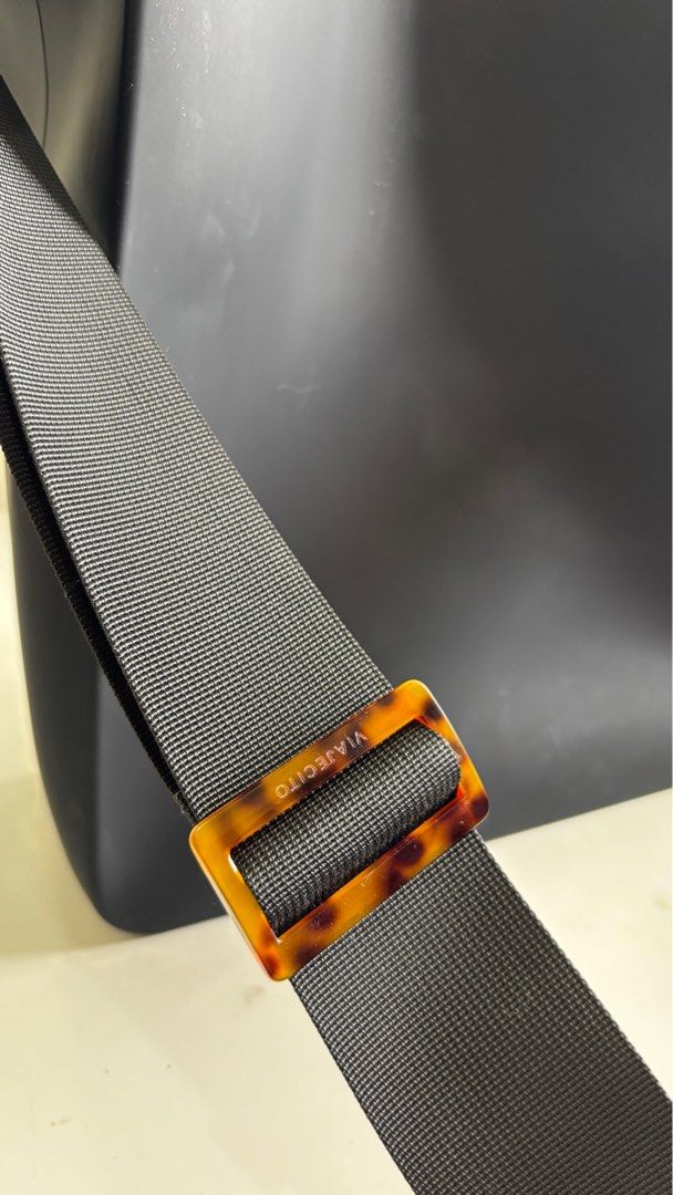 VIAJECITO BAG (Category: Shoulder Bags) located in Makati City. Submitted by foojustin (Listing ID 1354407178, Image 3). Description: Rare viajecito bag. Good quality materials. Local brand. Rfs: decluttering .