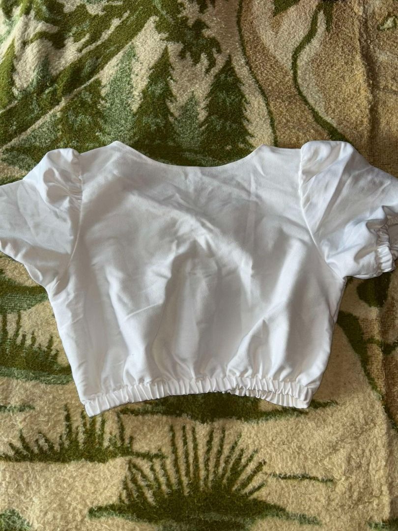 White Sexy Puff Top (Category: Others Tops) located in San Pablo. Submitted by sellrie (Listing ID 1354366992, Image 2). Description: .