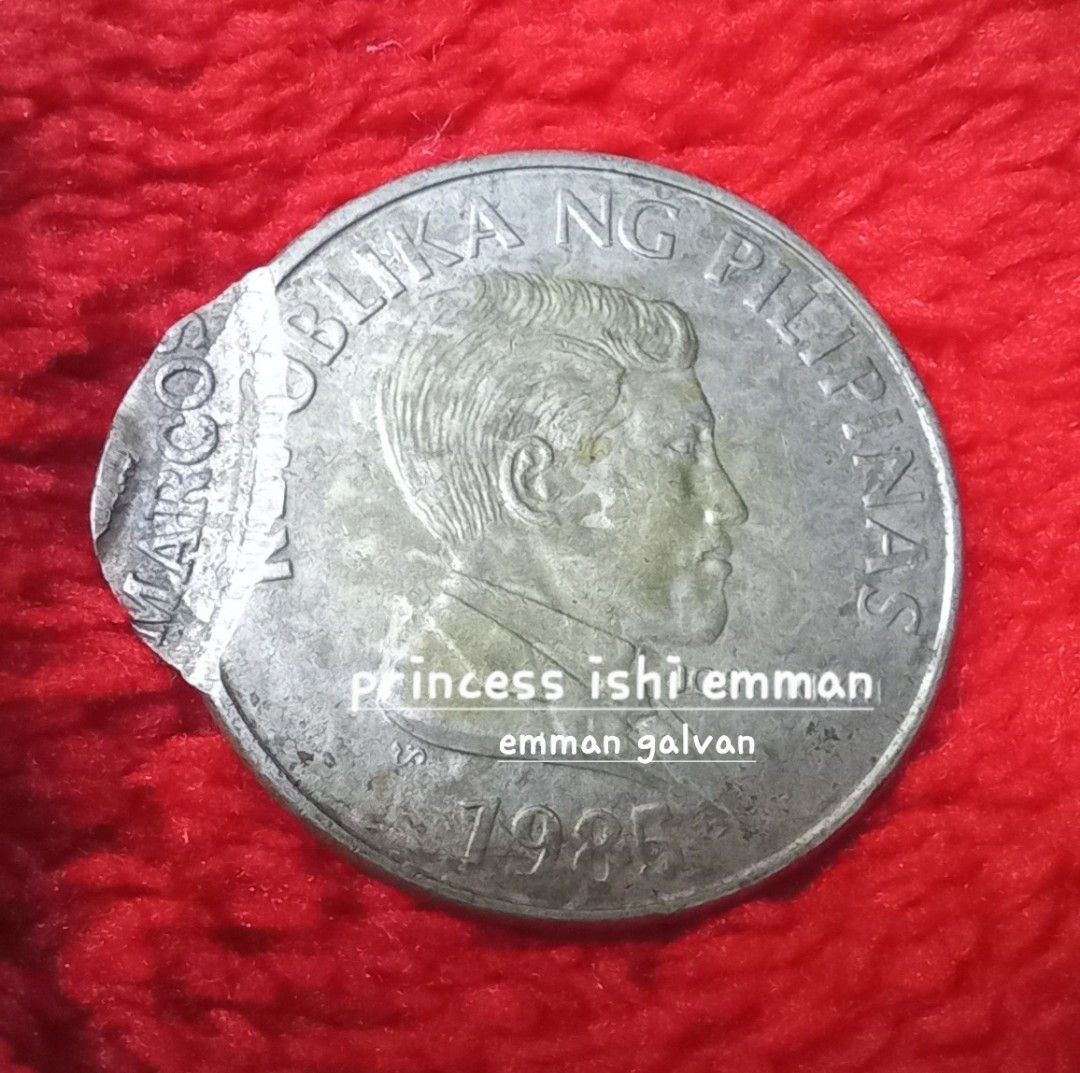 1p Doubke Denomination Error (Category: Currency) located in Muntinlupa City. Submitted by voltlovebird (Listing ID 1354638154, Image 1). Description: sale plus sf. 1p 1985 coin and Imelda marcos coin. error coin doyble denomination..