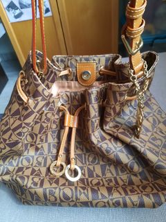 (Category: ) located in . Submitted by thrift.it.haveit (Listing ID 1354604862, Image 1). Description: .