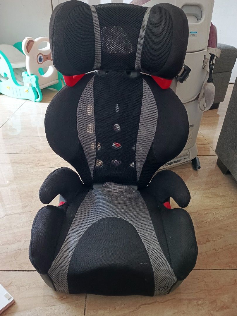 Baby Car/Booster Seat (Category: Car Seats) located in Cavite. Submitted by ponxa (Listing ID 1354578901, Image 1). Description: For pick up only..
