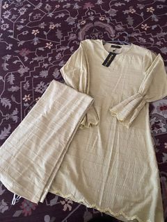 (Category: ) located in . Submitted by preloved196 (Listing ID 1354546023, Image 1). Description: .