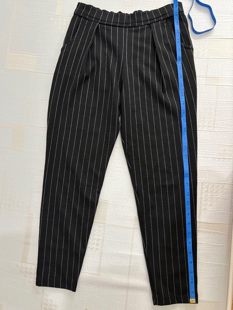 Black and White Stripes Straight Cut Pants (Category: Other Bottoms) located in Manila. Submitted by painttherust (Listing ID 1354525893, Image 2). Description: - see pics for measurements .