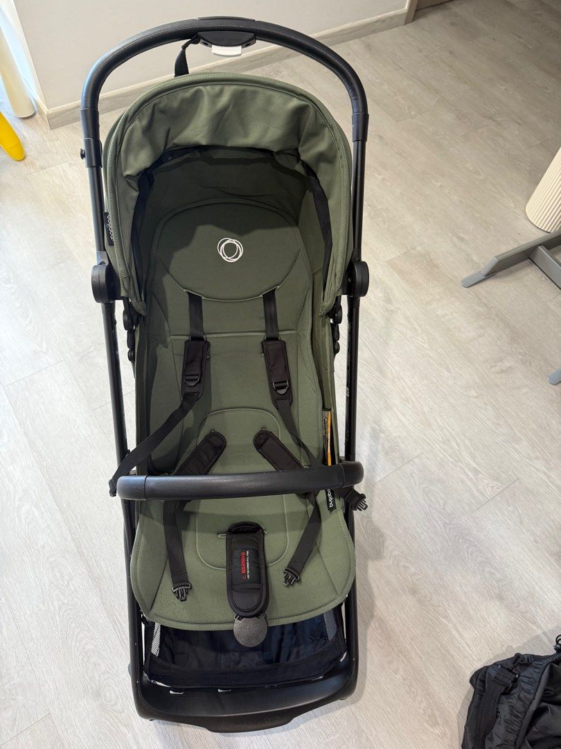 Bugaboo Bufferfly (Category: Strollers) located in Singapore. Submitted by zengalex (Listing ID 1354614915, Image 4). Description: Stroller RSP $839, Bugaboo Bumper Bar already sold (RSP $90) In good working condition, foldable to in-flight cabin-size, compact but sturdy. Warranty till Sep 2026 Throw-in a carrier bag (which some airlines may require) for free..