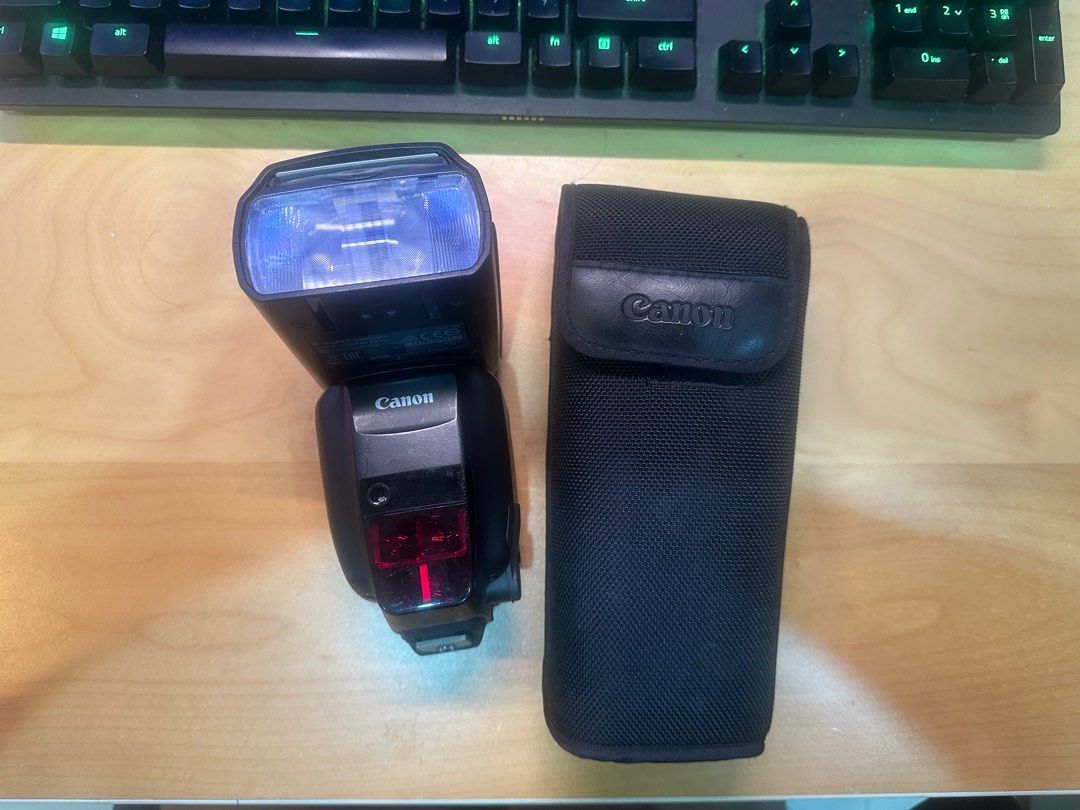 Canon Speedlite 600EX-RT Flash62863112329731113