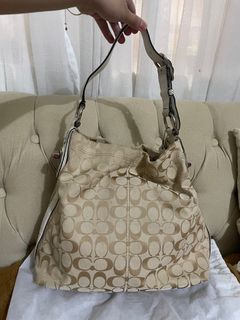 (Category: ) located in . Submitted by slaystyleph (Listing ID 1354585756, Image 1). Description: .