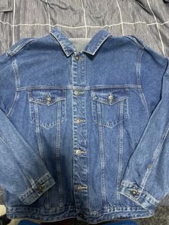 (Category: ) located in . Submitted by finestapparels (Listing ID 1354673792, Image 1). Description: .