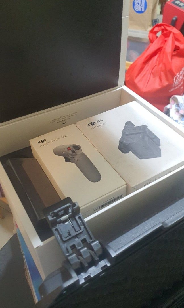 Dji FPV (offers are welcome) (Category: Drones) located in Manila. Submitted by bizbox2015 (Listing ID 1354523295, Image 2). Description: all in picture included dji fpv combo low batt count.