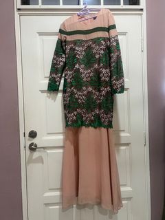 (Category: ) located in . Submitted by nns.wardrobe (Listing ID 1354620738, Image 1). Description: .